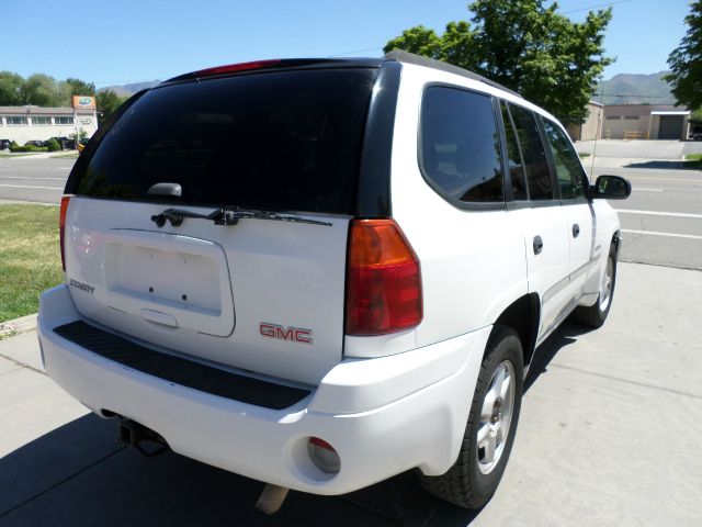 GMC Envoy 2006 photo 3