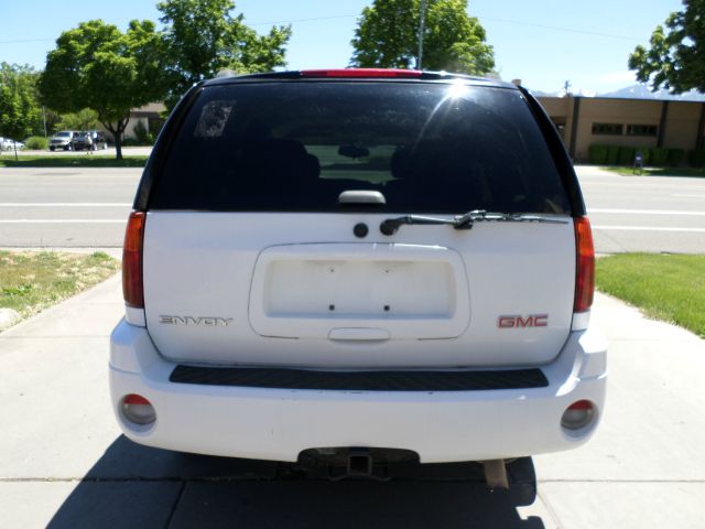 GMC Envoy 2006 photo 8