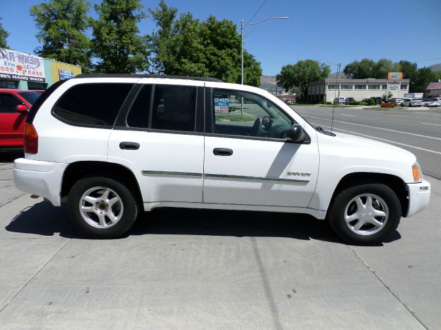 GMC Envoy 2006 photo 9