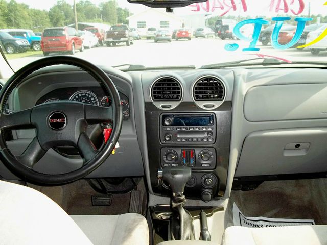 GMC Envoy 2006 photo 3