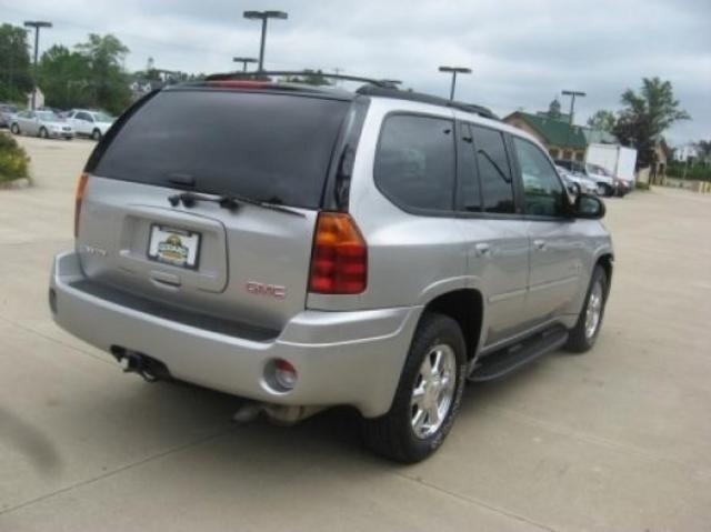 GMC Envoy 2006 photo 4