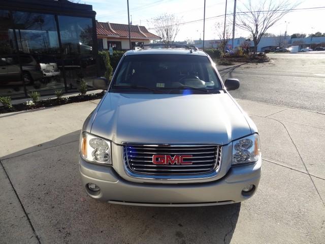 GMC Envoy 2006 photo 2