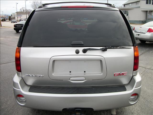 GMC Envoy 2006 photo 3