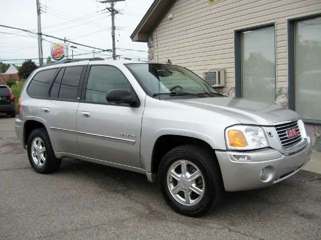 GMC Envoy 2006 photo 17