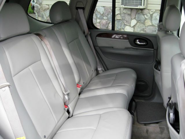 GMC Envoy 2006 photo 21