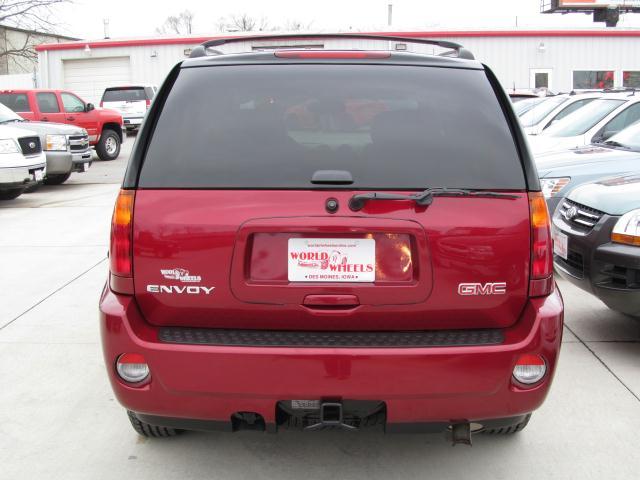 GMC Envoy 2006 photo 5