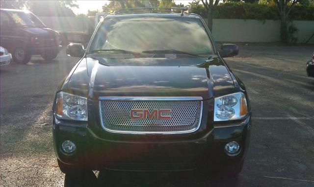 GMC Envoy 2006 photo 1