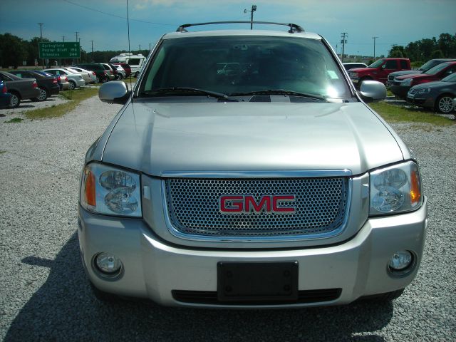 GMC Envoy 2006 photo 2