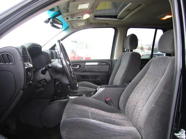 GMC Envoy 2006 photo 2