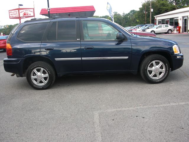 GMC Envoy 2007 photo 1