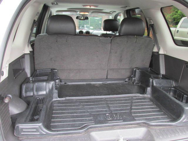 GMC Envoy 2007 photo 2