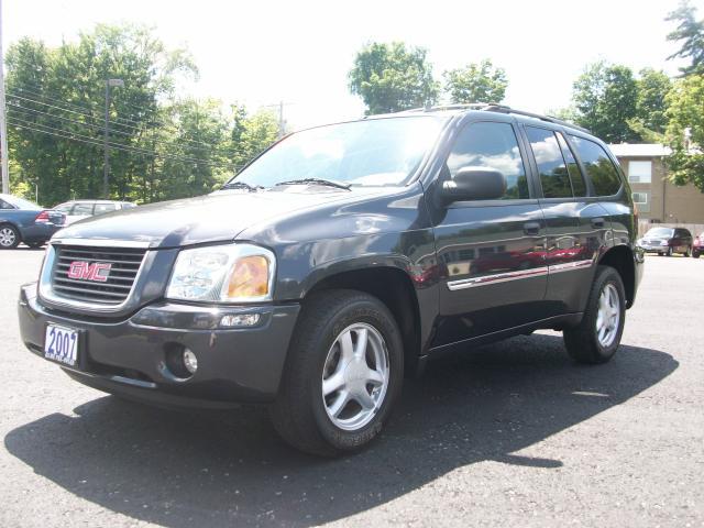 GMC Envoy 2007 photo 2