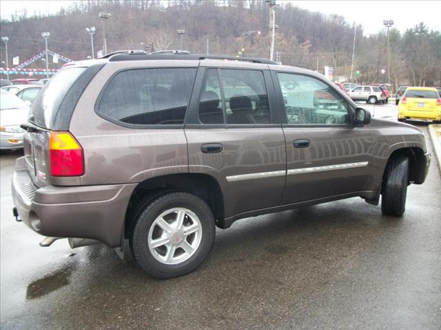 GMC Envoy 2008 photo 2