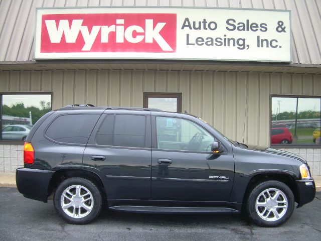 GMC Envoy 2008 photo 1