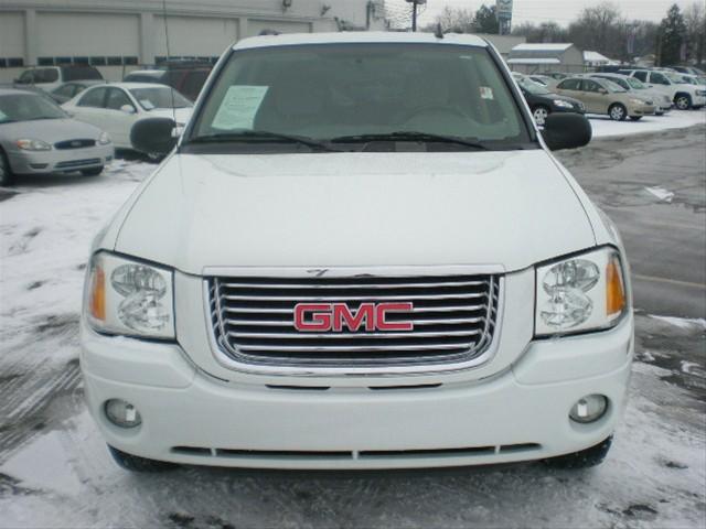 GMC Envoy 2008 photo 1