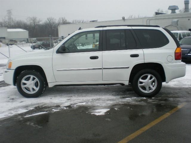 GMC Envoy 2008 photo 3