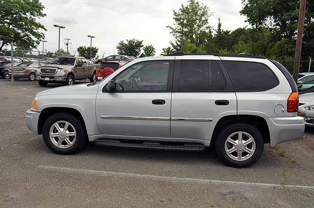 GMC Envoy 2008 photo 1