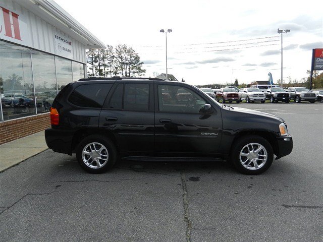 GMC Envoy 2008 photo 3