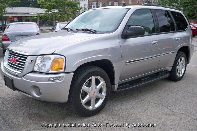 GMC Envoy 2008 photo 1