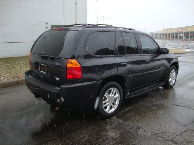 GMC Envoy 2008 photo 2