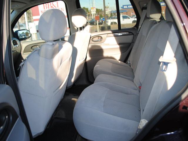 GMC Envoy 2008 photo 3