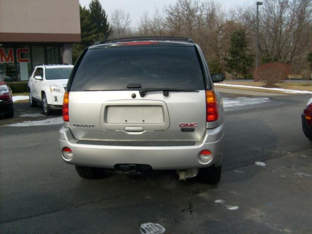 GMC Envoy 2008 photo 3