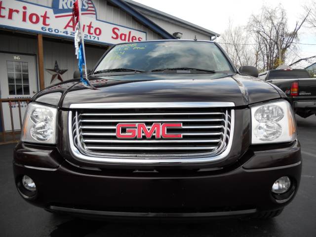 GMC Envoy 2008 photo 1