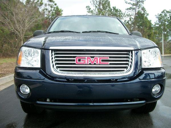 GMC Envoy 2008 photo 1