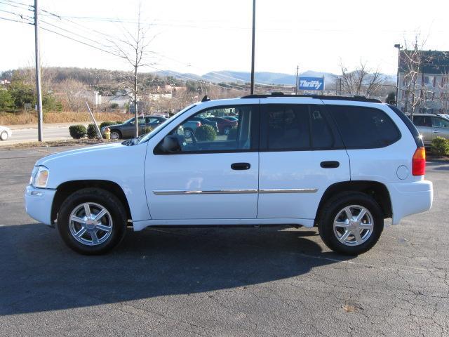 GMC Envoy 2008 photo 3