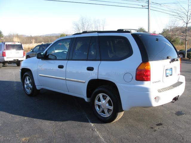 GMC Envoy 2008 photo 4