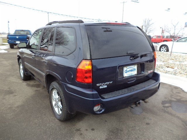 GMC Envoy 2008 photo 3