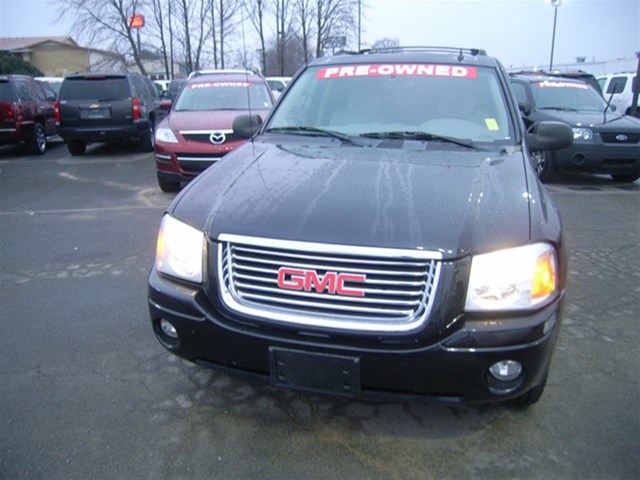 GMC Envoy 2008 photo 1