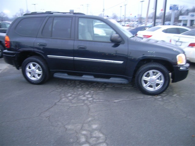 GMC Envoy 2008 photo 3