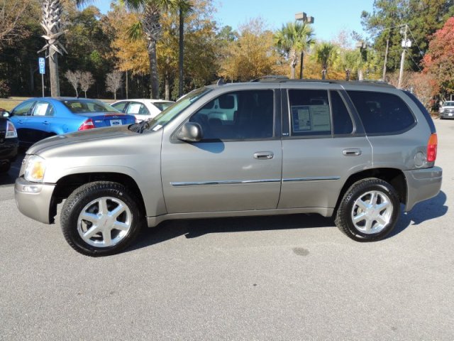 GMC Envoy 2008 photo 1