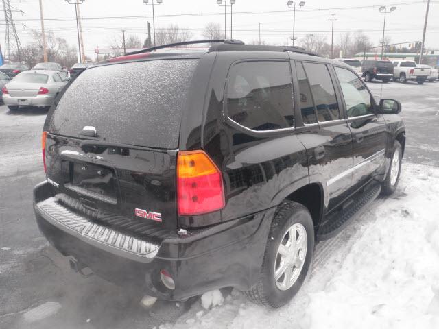 GMC Envoy 2008 photo 1