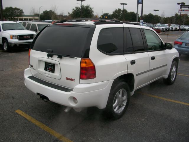 GMC Envoy 2008 photo 4