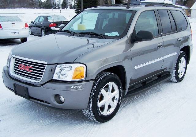 GMC Envoy 2008 photo 2