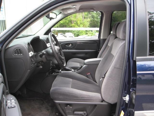 GMC Envoy 2008 photo 1