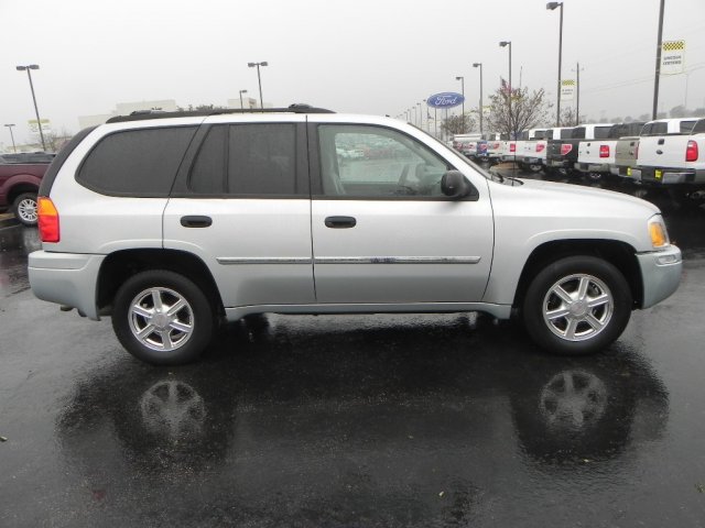 GMC Envoy 2008 photo 5