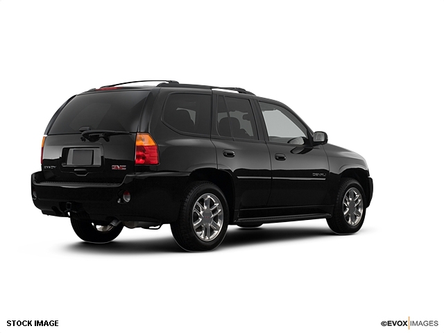 GMC Envoy 2008 photo 1