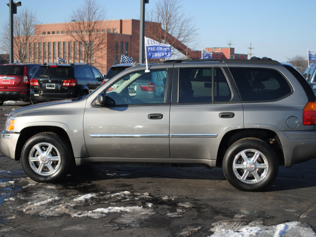 GMC Envoy 2008 photo 1