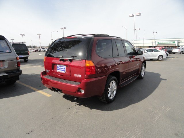 GMC Envoy 2009 photo 2