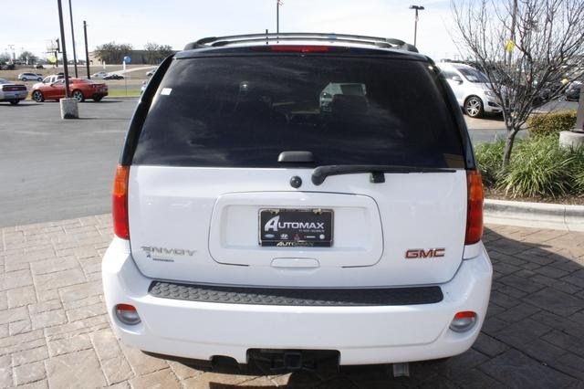 GMC Envoy 2009 photo 2