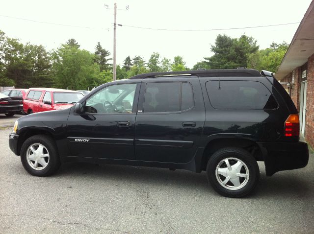 GMC Envoy XL 2002 photo 1