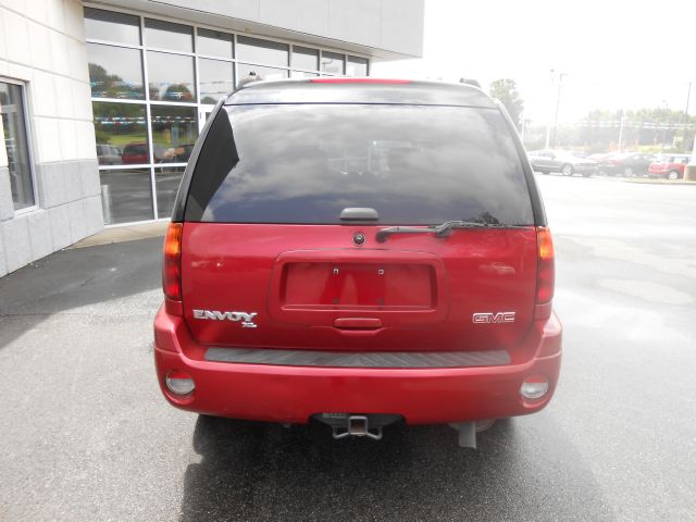 GMC Envoy XL LS 2500hd CREW CAB 4X4 Diesel SUV