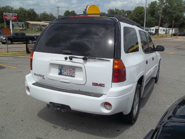 GMC Envoy XL 2003 photo 3