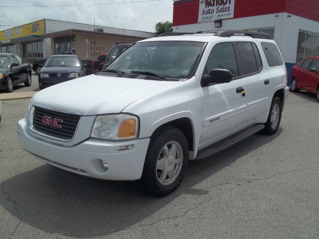 GMC Envoy XL 2003 photo 4