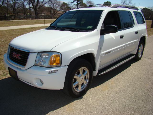 GMC Envoy XL 2003 photo 1