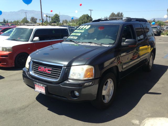 GMC Envoy XL 2003 photo 2