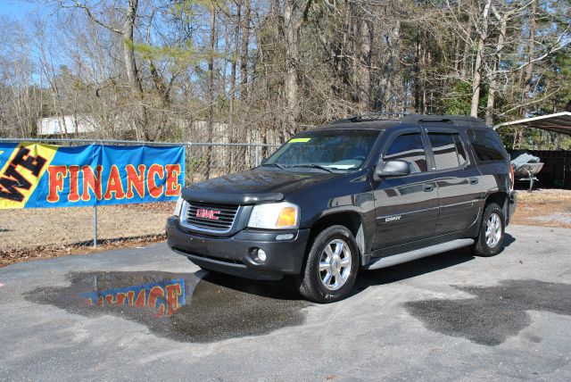 GMC Envoy XL 2003 photo 2